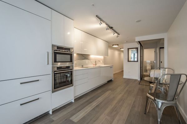 Halifax - The Roy 1B (1102)