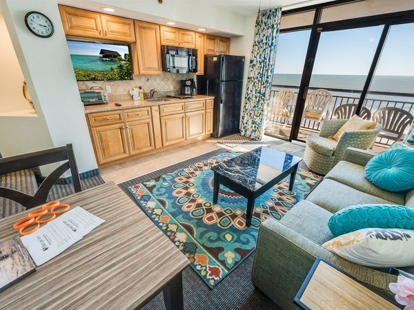 Large Living Area with Views of the Ocean, Beautifully Decorated