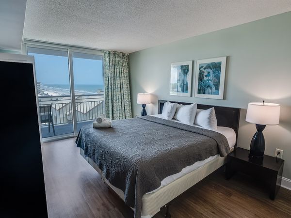Amazing Bedroom, Beautifully Decorated