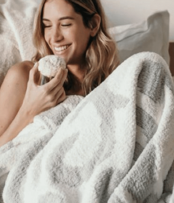 comforter 1 1.png 1