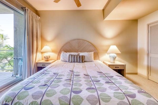 Cozy Bedroom With Resort Ambiance