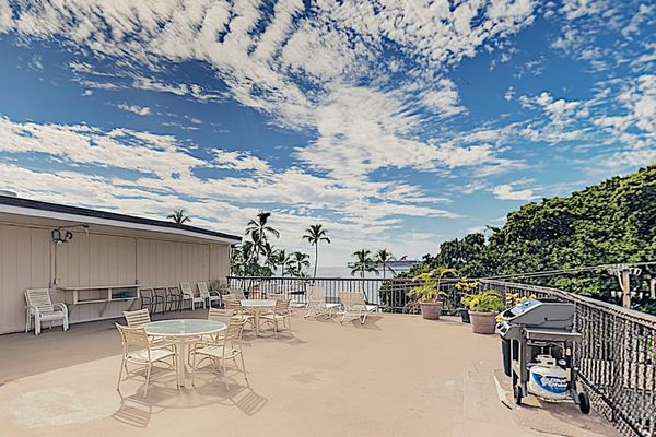 Panoramic Rooftop Views Await