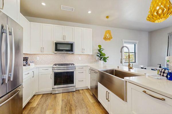 Chef Inspired Kitchen With Premium Finishes