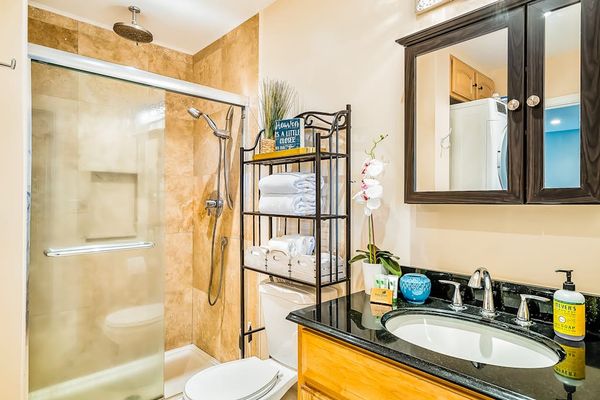 Refresh & Recharge in the Modern Bathroom