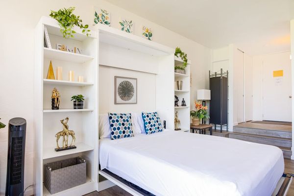 Cozy Murphy Bed For Flexible Sleeping Space