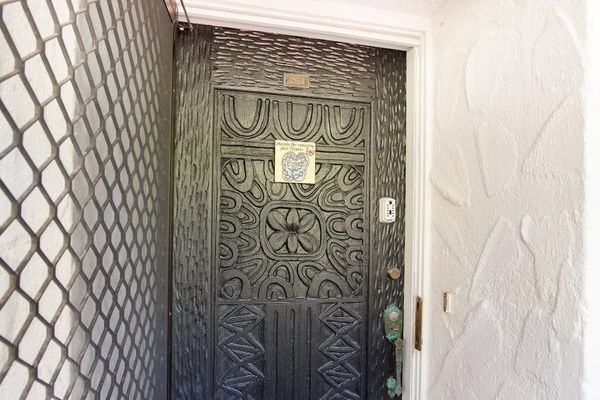 Private Front Entrance & Entry Door