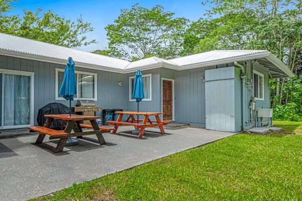 Enjoy a wonderful dinner from home in this secluded paradise.