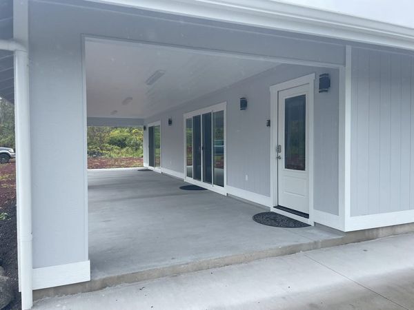 Covered back lanai so that you can experience the outdoors.
