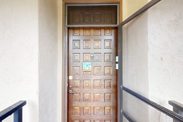 Private Entrance To Your Island Escape