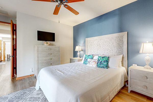 Cozy guest retreat with a peaceful island feel.