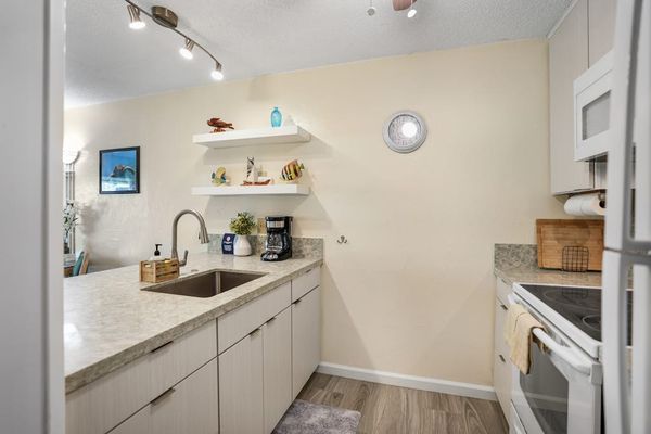 Modern Kitchen for Every Stay