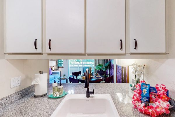 Home-Cooked Meals in Paradise