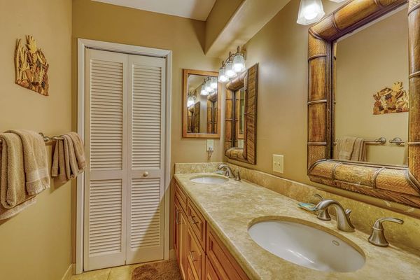 Elegant Bathroom With Spacious Vanity