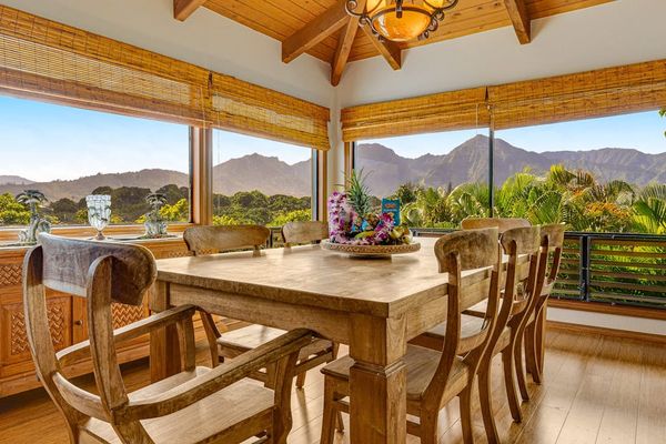 Elegant Open-Air Dining Space