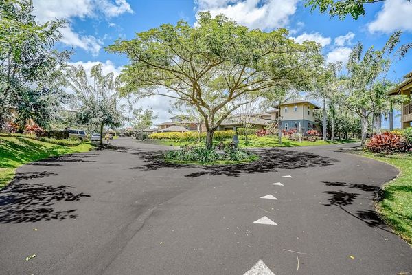 Pili Mai Resort