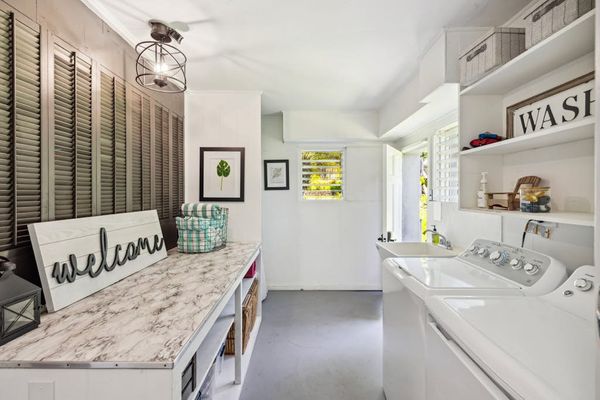 In-home washer and dryer let you pack light and enjoy the convenience of doing laundry during your stay.