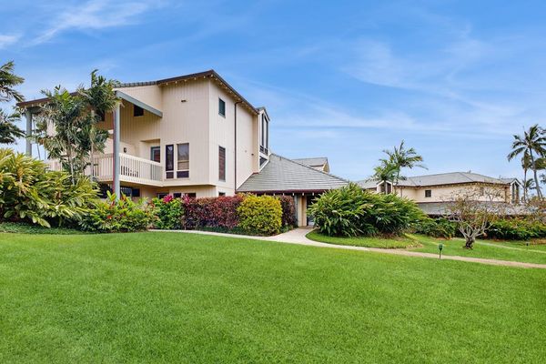 Soak up warm sunshine in tranquil garden surroundings