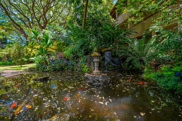 Gather together in this beautiful outdoor retreat space