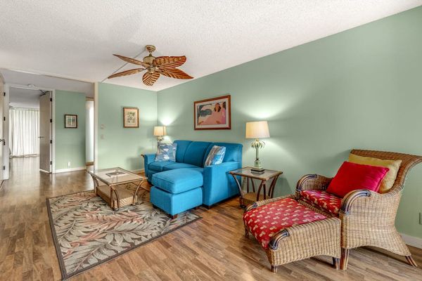 Spacious Lounge With Island Flair