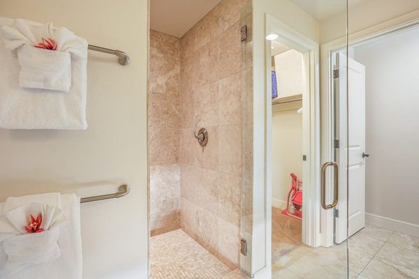 Spa Style Walk In Shower Retreat