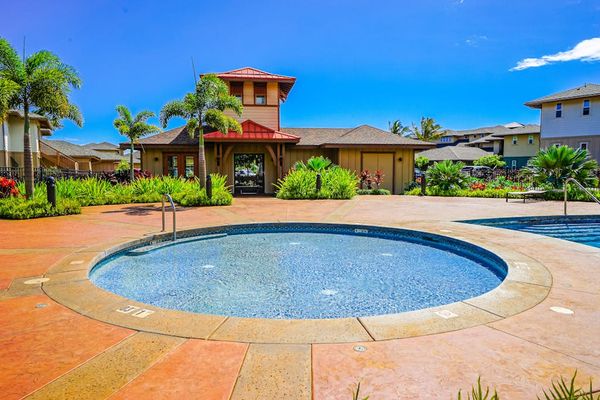 Relaxing Spa Under Sunny Skies