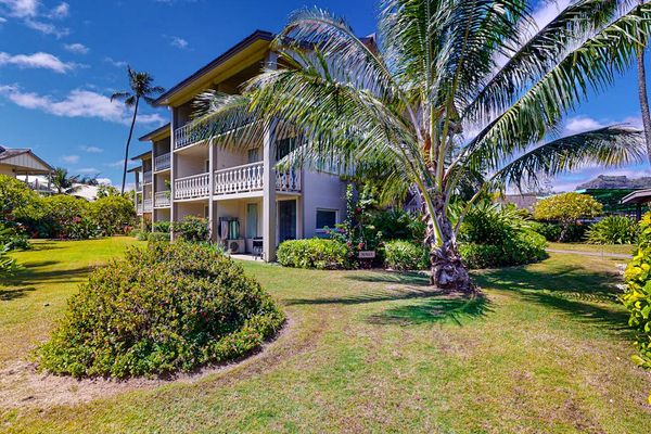 Beautiful Resort Grounds Surrounded By Paradise