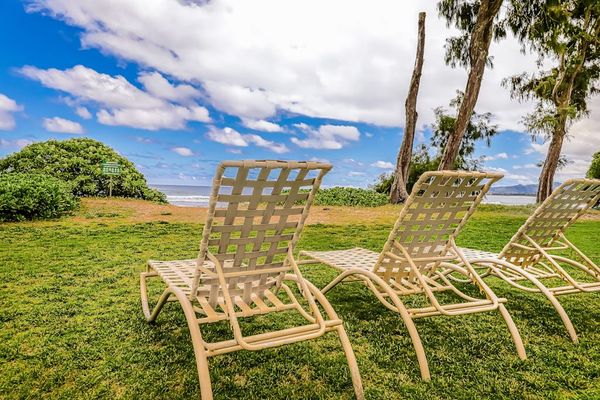Relax On The Oceanfront Lawn