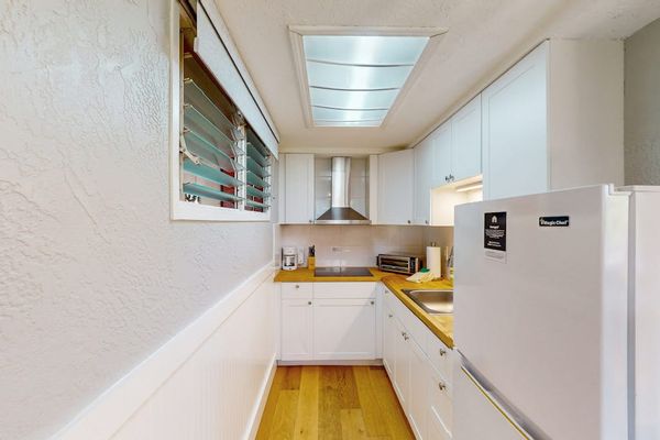 Fully equipped kitchen for easy home cooking