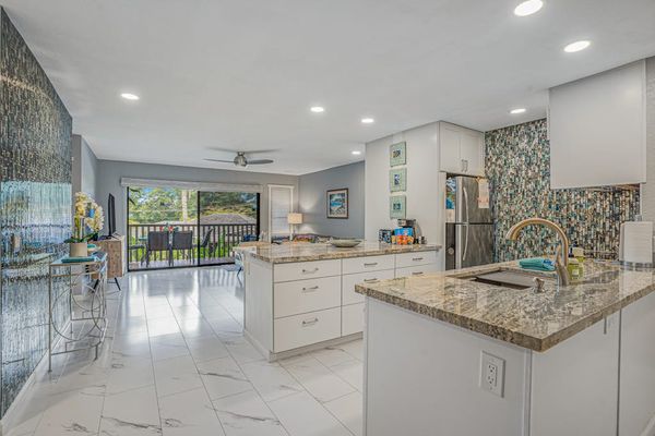 Modern Kitchen With Premium Finishes