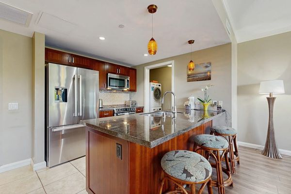 Chef Inspired Kitchen With Island Bar
