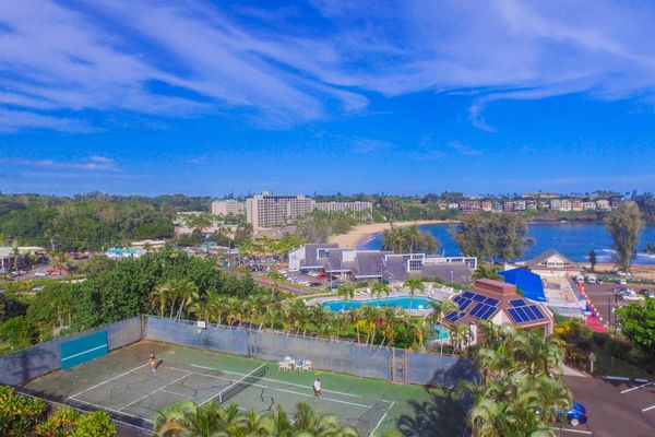 Scenic Resort Courtyard And Marina Views