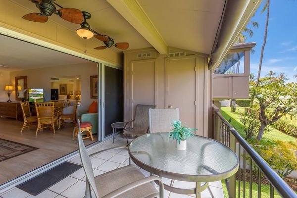 Al Fresco Dining On The Lanai