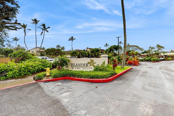 Begin Your Hawaiian Vacation Here