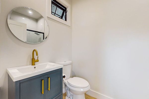 Modern Full Bathroom With Stylish Vanity