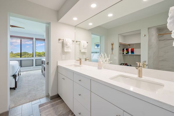 Spacious bathroom vanity with plenty of room to get ready