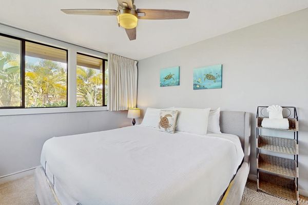 Cozy Bedroom With Ocean Breeze