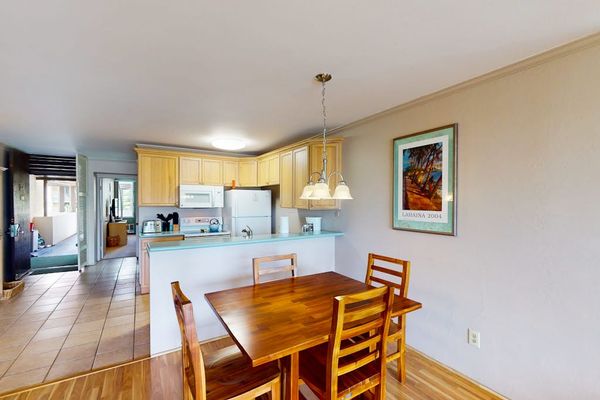 Bright Dining Space Near The Kitchen
