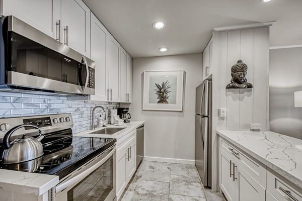 Chef Ready Kitchen With Modern Finishes