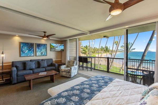 Sun Drenched Coastal Lounge Embracing Soft Sea Breezes