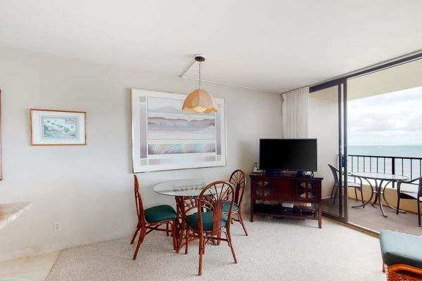 Ocean View Dining Nook