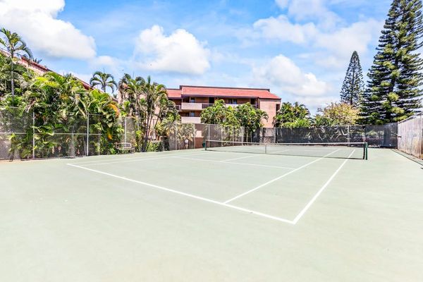 Community tennis court for friendly matches