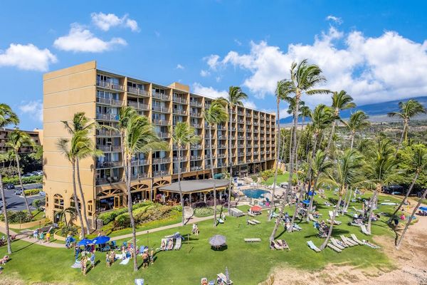 Tropical Resort Grounds To Explore