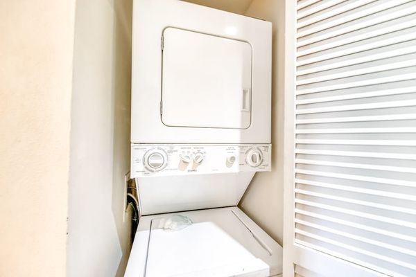 In unit washer and dryer make longer stays simple and more convenient daily