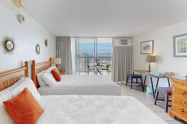 Enjoy a comfortable stay in this studio featuring two double beds, offering plenty of space for families or groups.