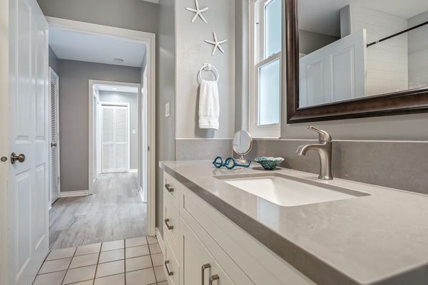 Enjoy a bright space for daily routines