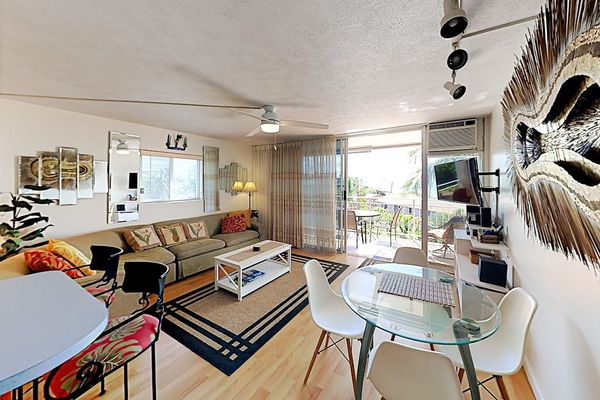 Bright and breezy living space made for relaxing