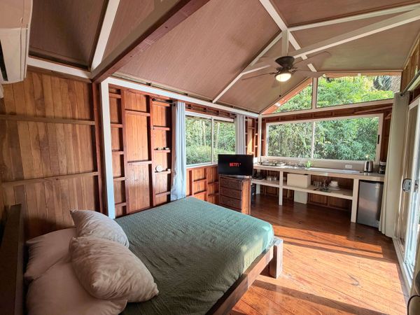Casita has A/C + SmartTV + Kitchenette