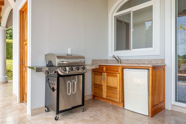 Outdoor sink, grill.