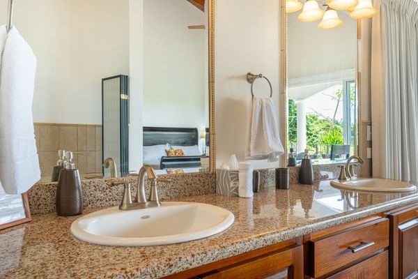 Double sinks in the Owner's Suite.