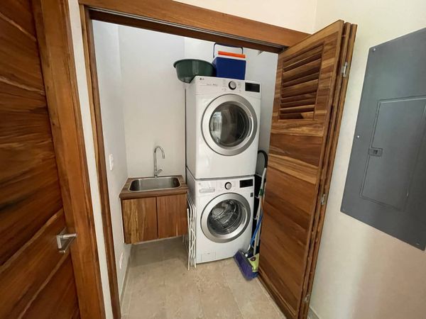 Laundry is free to use (Dryer and washer). 1 liter of liquid laundry detergent is included.